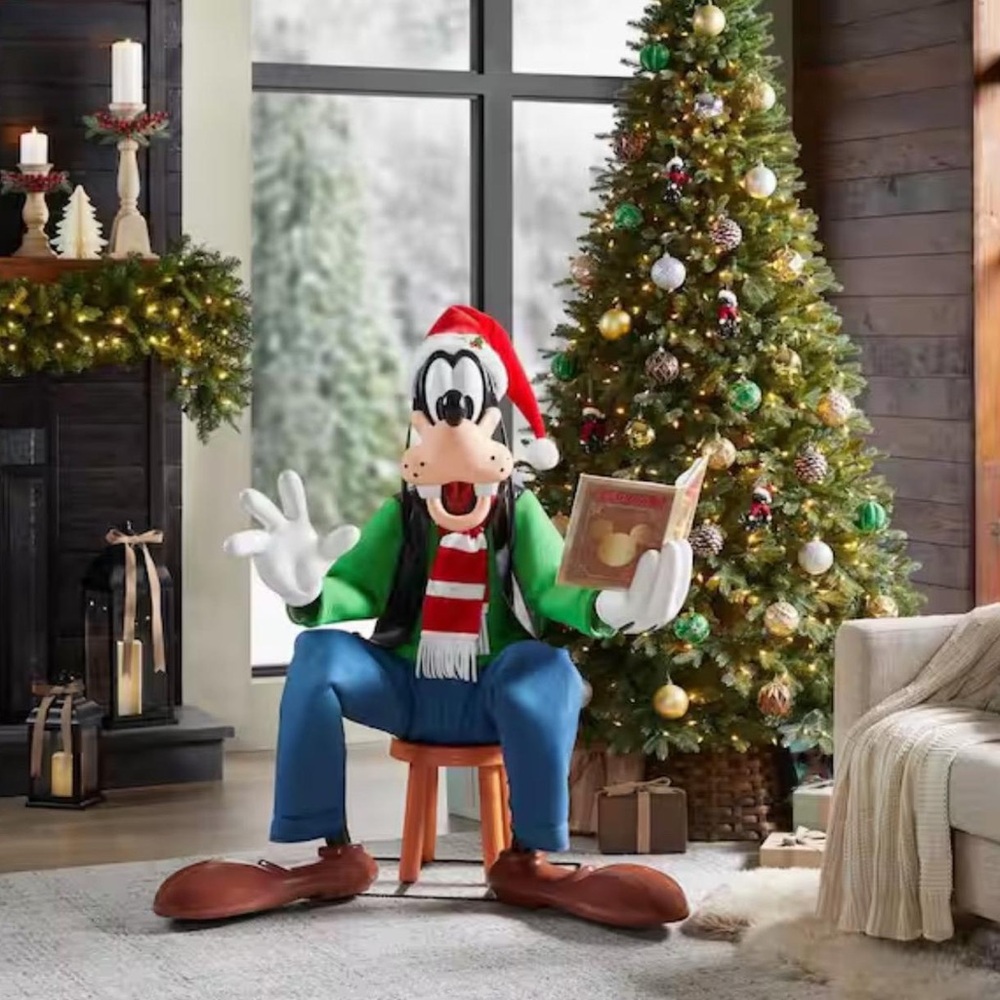 Disney Goofy Holiday Figurine in Green, Blue and Red